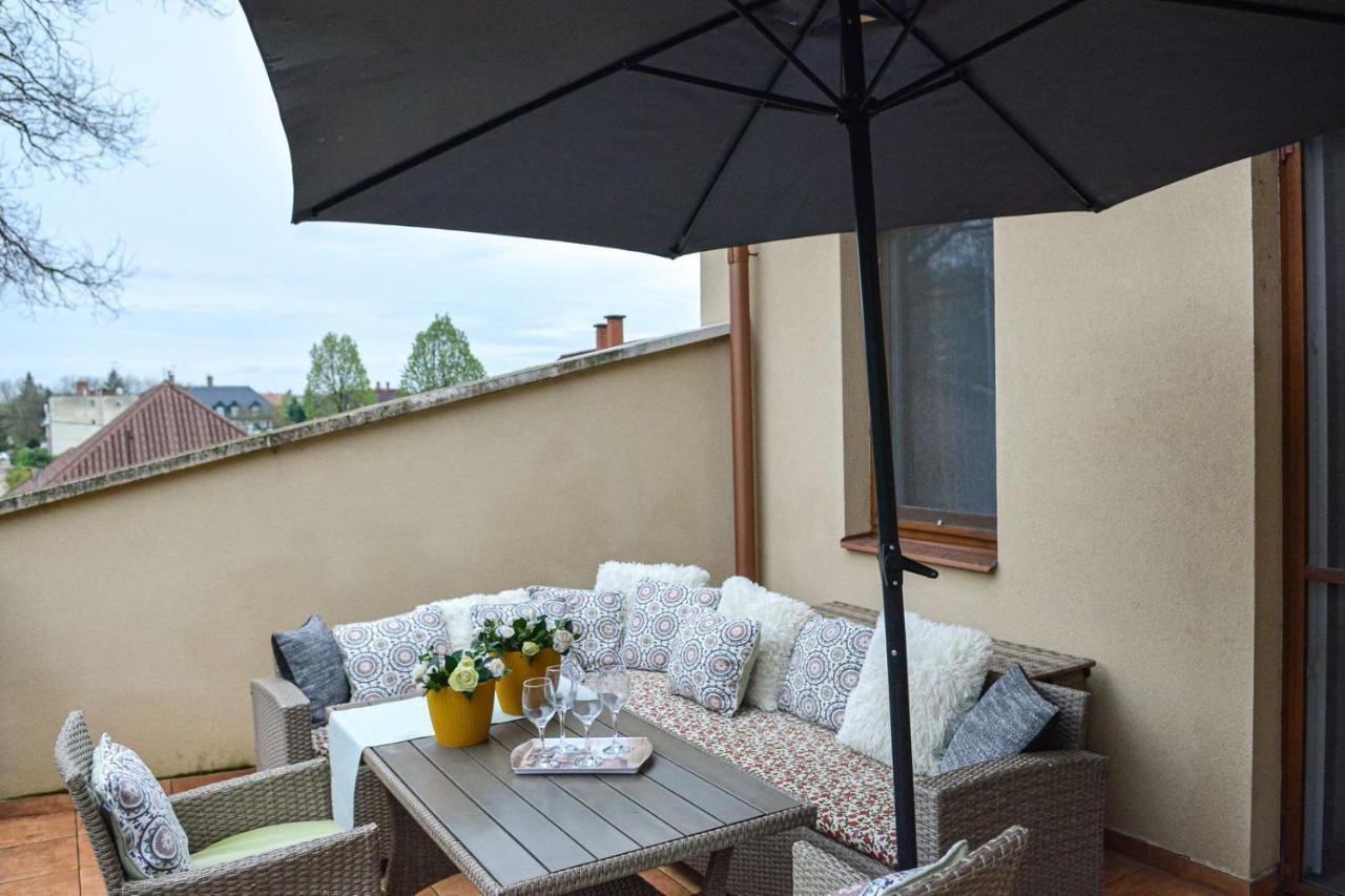 Unicum Apartman Hajdúszoboszló Exterior foto